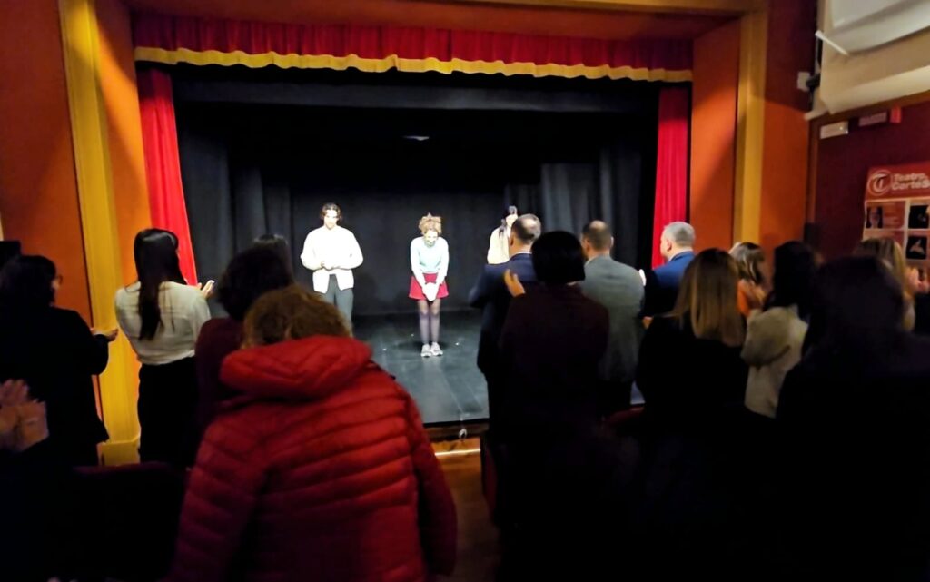 Applausi scroscianti al teatro CortéSe per la rappresentazione sulla vulvodinia