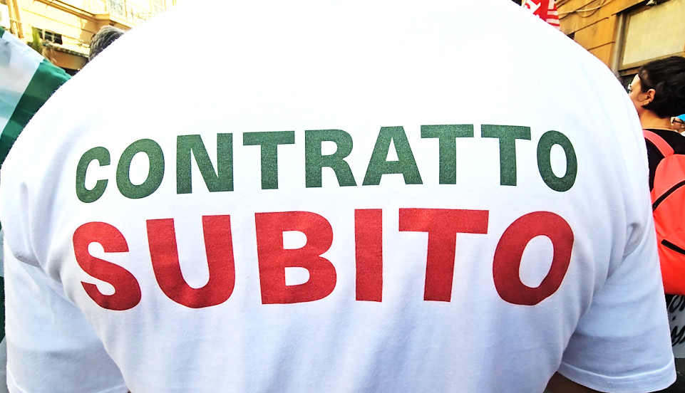 Sciopero nazionale della Sanità privata, a Napoli corteo e presidio di protesta