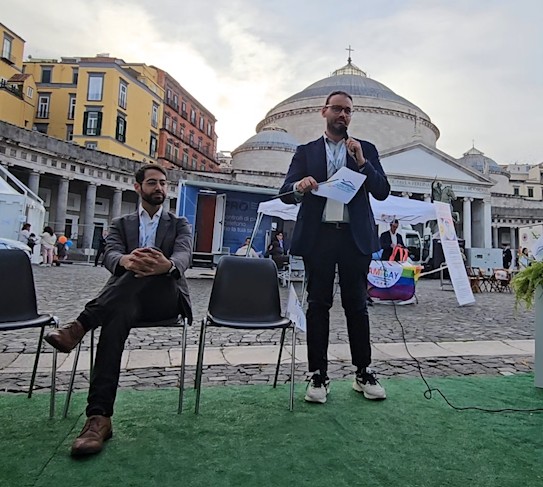 Fisioterapisti in piazza del Plebiscito