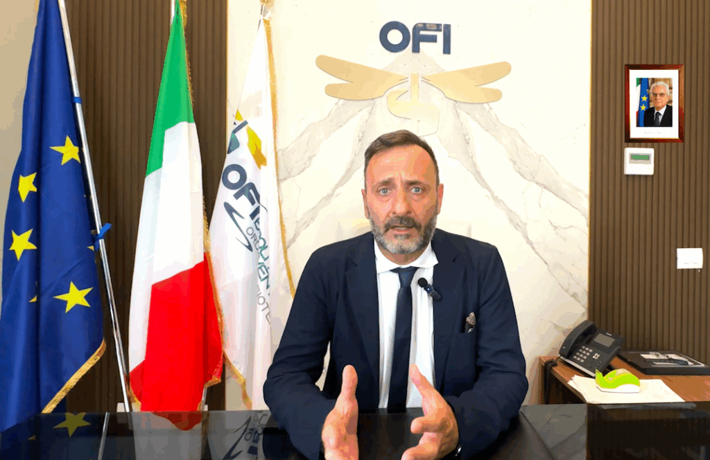 Il Dott. Paolo Esposito nella sede dell'Ordine dei Fisioterapisti