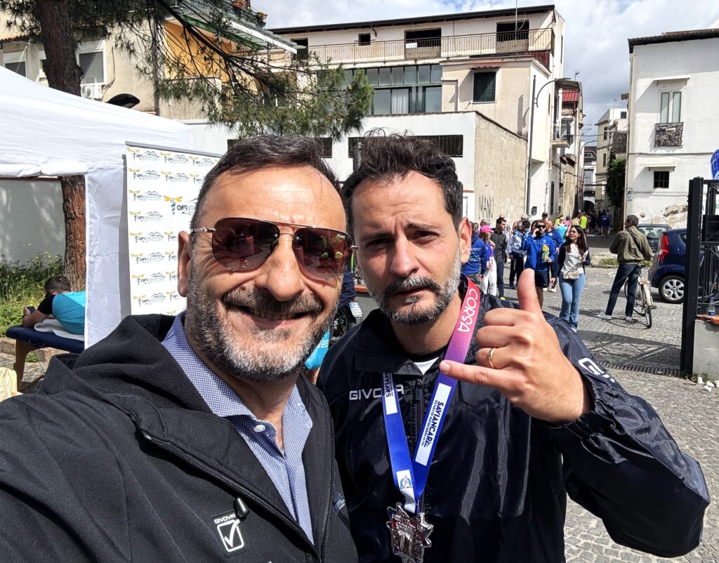 Il presidente con uno dei podisti