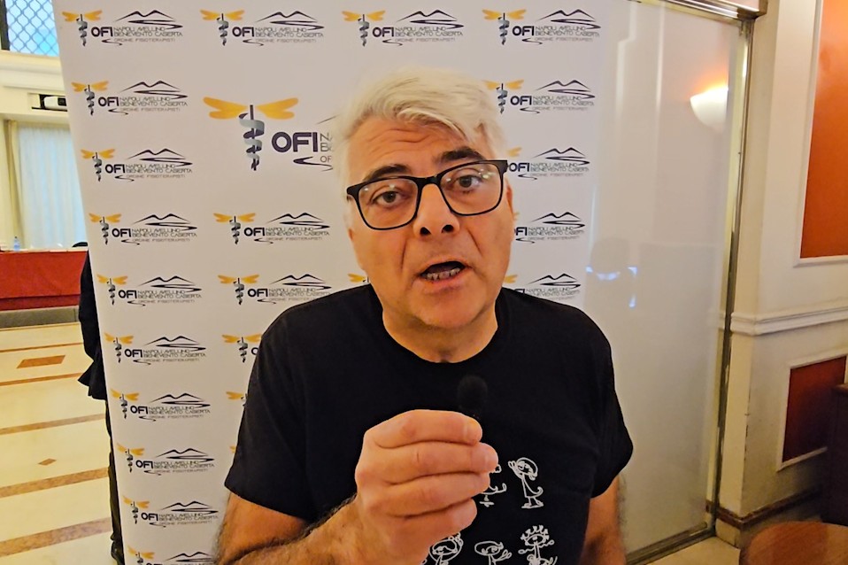 Il prof. Giuseppe Borgo durante la sua lezione