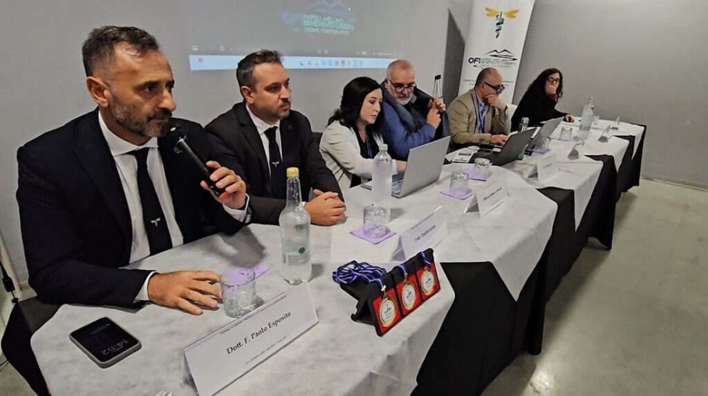 Il tavolo della presidenza