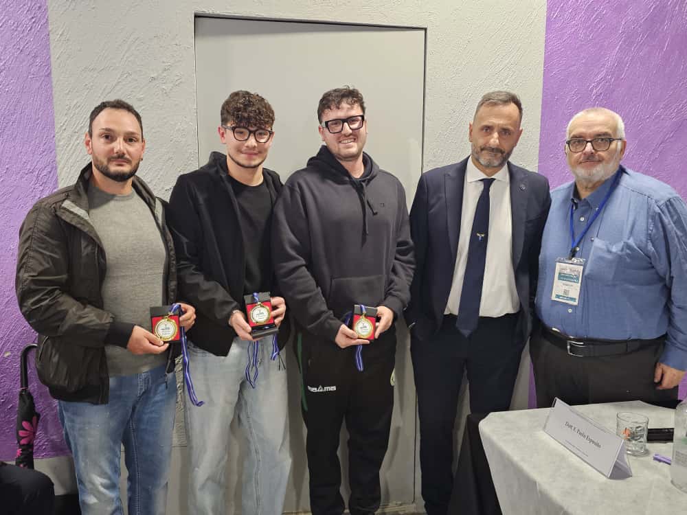 La premiazione dei fisioterapisti dell'Avellino Calcio