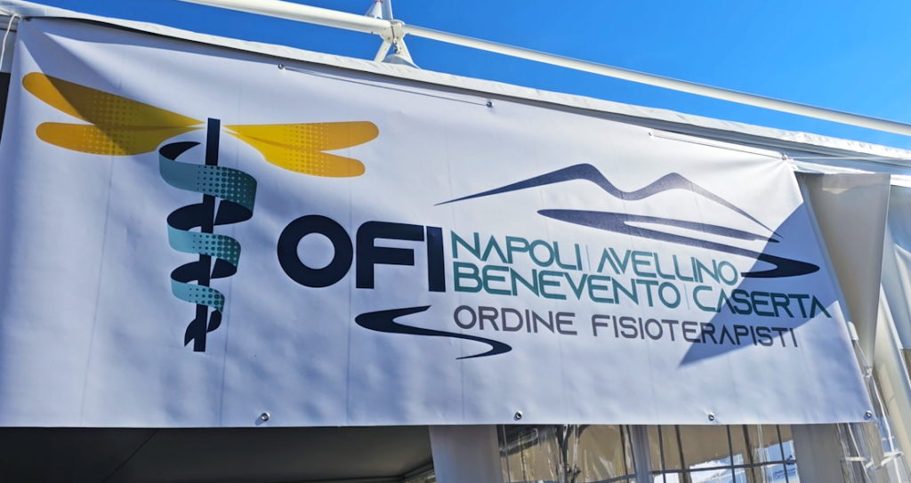Lo striscione OFI NA-AV-BN-CE
