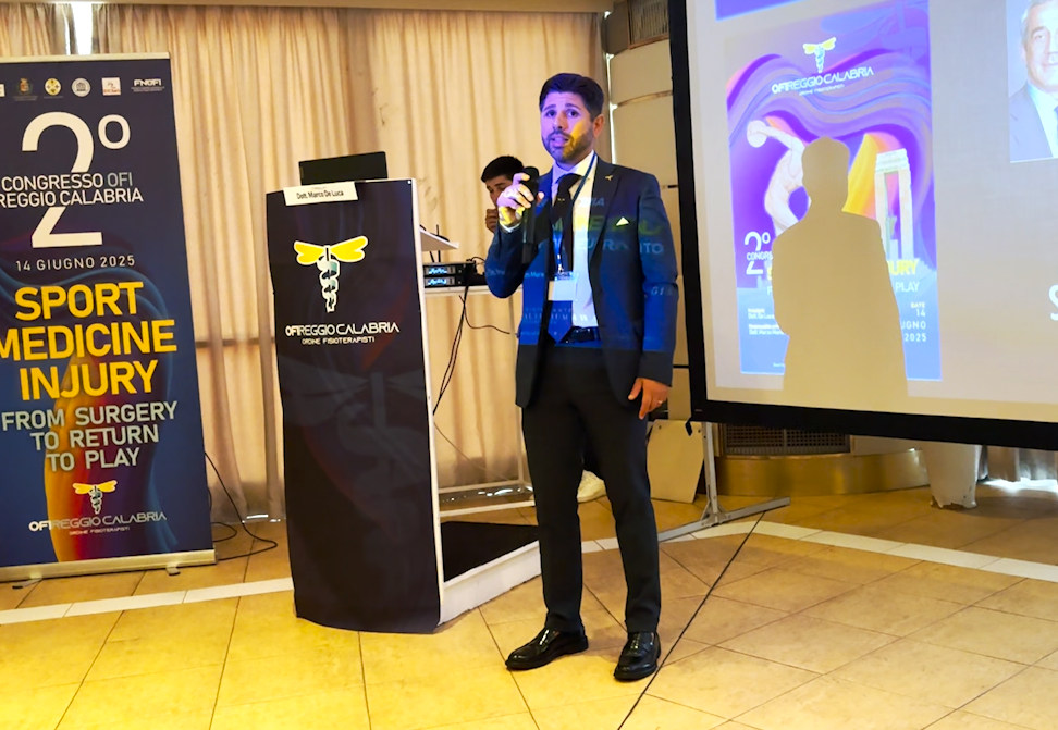 Marco De Luca durante il suo intervento al secondo congresso dell'OFI Reggio Calabria
