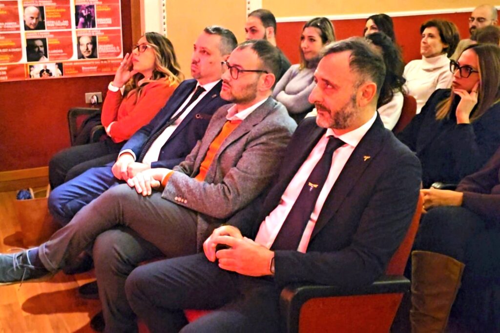 Pubblico al teatro CortéSe