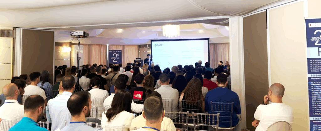 Sala al secondo congresso dell'OFI di Reggio calabria