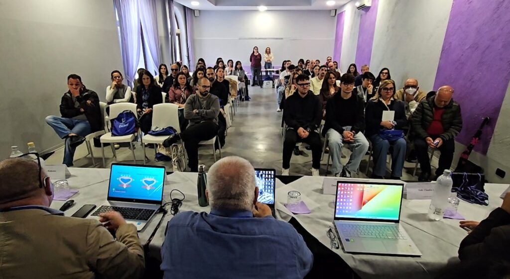 Sala gremita per il convegno dell'Ordine dei Fisioterapisti a Lioni