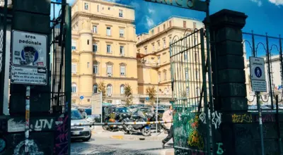 Avviso di selezione pubblica dell’AOU “Luigi Vanvitelli” per 2 contratti di lavoro autonomo a Fisioterapisti